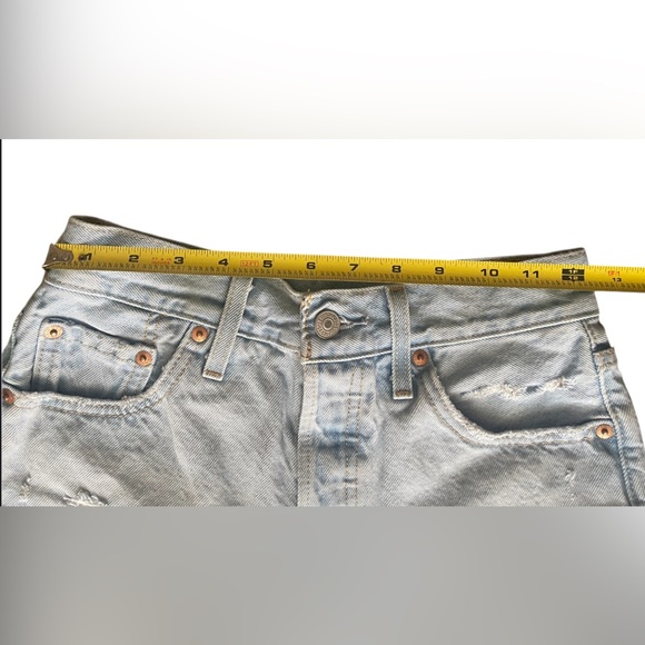 Levi’s 501 ,,Stylish Women's Denim Shorts - Light Blue and Dark Blue - Picture 16 of 16